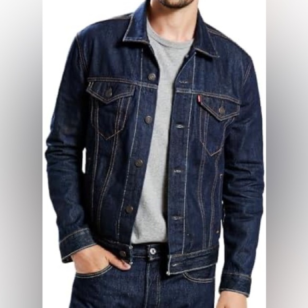 Levi's Men navy blue demin jacket size LARGE BRAND NEW WITH OUT TAGS